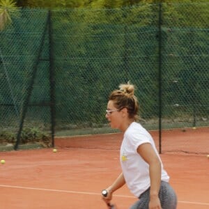 Priscilla Betti - People à la journée de l'association "Enfant Star & Match" au Tennis de la Roseraie à Antibes le 8 juillet 2016.