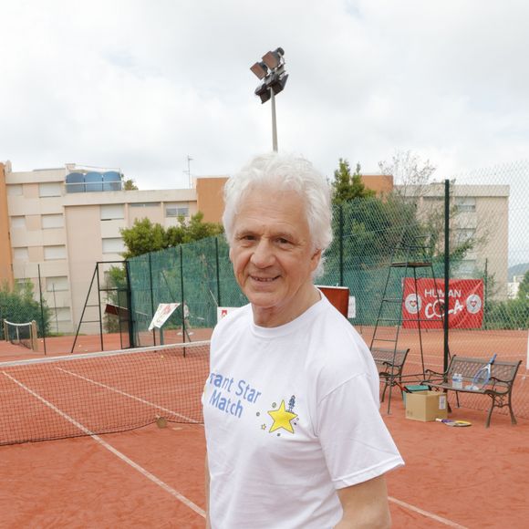 Gérard Lenorman - People à la journée de l'association "Enfant Star & Match" au Tennis de la Roseraie à Antibes le 8 juillet 2016. Née à Antibes il y a 10 ans, l'association Nationale Enfant Star et Match a pour but d'amener les enfants gravement malades à la pratique du Sport.