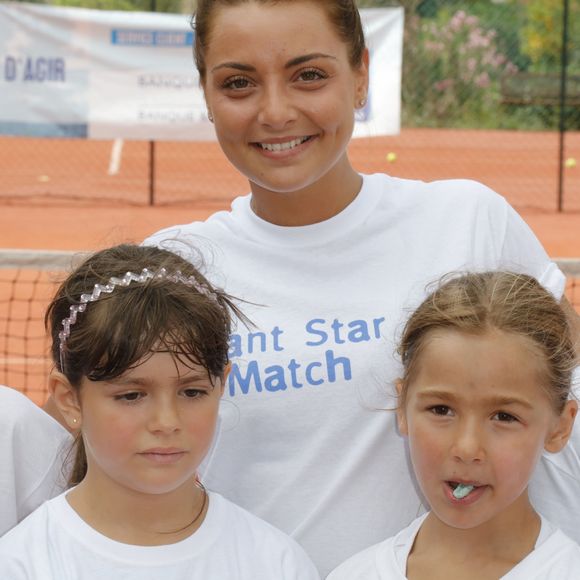 Priscilla Betti - People à la journée de l'association "Enfant Star & Match" au Tennis de la Roseraie à Antibes le 8 juillet 2016. Née à Antibes il y a 10 ans, l'association Nationale Enfant Star et Match a pour but d'amener les enfants gravement malades à la pratique du Sport.