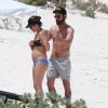 Exclusif - Jennifer Aniston et son mari Justin Theroux en vacances sur l'île d'Eleuthera aux Bahamas, le 11 juin 2016. Mariés l'année dernière, les deux amoureux semblent très complices.