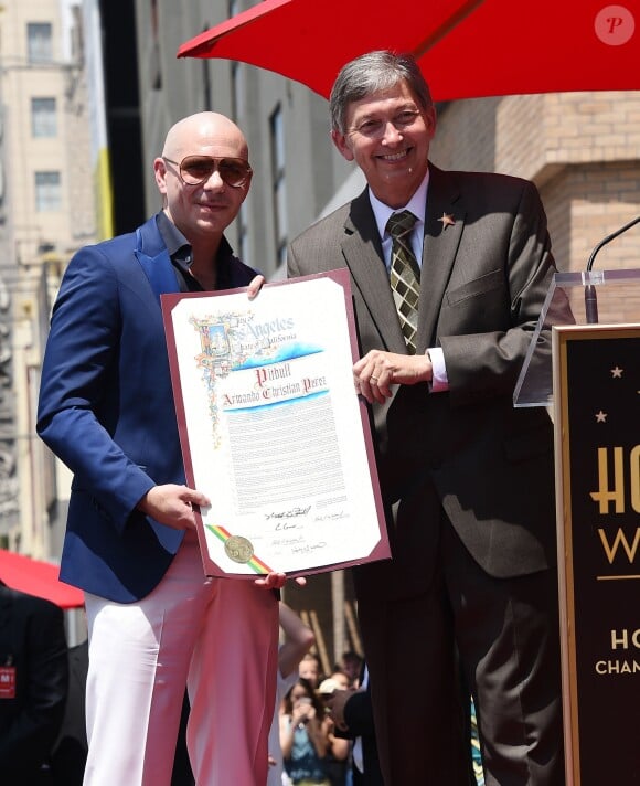 Pitbull (Armando Christian Perez) et Leron Gubler - Pitbull (Armando Christian Perez) inaugure son étoile sur le Walk Of Fame à Hollywood. Los Angeles, le 15 juillet 2016.