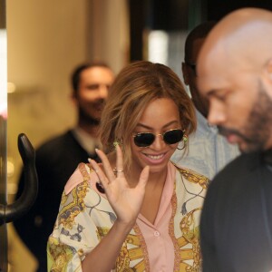 Beyoncé au magasin Roberto Cavalli à Milan, le 18 juillet 2016.