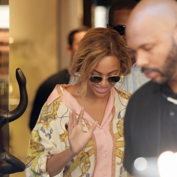 Beyoncé au magasin Roberto Cavalli à Milan, le 18 juillet 2016.