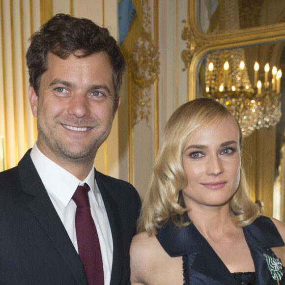 Diane Kruger et son compagnon Joshua Jackson - Remise de la médaille des Arts et des Lettres à Diane Kruger au ministère de la Culture à Paris le 22 septembre 2014.