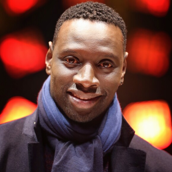 L'acteur Omar Sy et le réalisateur Roschdy Zem présentent le film "Chocolat" à Bordeaux le 29 Janvier 2016. Ils ont assisté à la projection du film, donné une conférence de presse sous le chapiteau du cirque Gruss, puis découvert la marionnette du clown bordelais "Chocolat" qui appartient au célèbre "Guignol Guérin" depuis un siècle. A la fin de leur journée, Omar Sy et Roschdy Zem ont dévoilé une plaque commémorative sur la vie du clown Chocolat, bordelais d'adoption et mort dans sa ville. © Patrick Bernard-Quentin Salinier / Bestimage