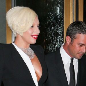 Lady Gaga et son compagnon Taylor Kinney quittent leur appartement à New York le 5 septembre 2014.