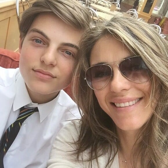 Elizabeth Hurley et son fils Damian, 14 ans. (Mai 2016).