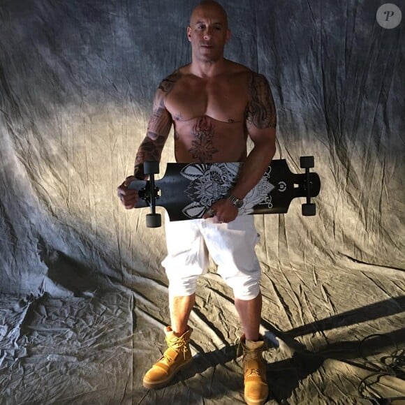 Vin Diesel pose en Xander Cage