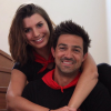 Le comédien Jean-Pascal Lacoste est heureux de sa nouvelle vie dans le sud de la France. Juillet 2016. Il prend la pose ici avec sa chérie Delphine.