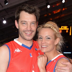 Semi-Exclusif - Elodie Gossuin et son mari Bertrand Lacherie - Match des célébrités (défi AG2R La Mondiale) au profit de l'association "Petits Princes" dans le cadre de la Disneyland Paris Leaders Cup LNB, compétition de basket qui réunit les 8 meilleures équipes de PRO A à la Disney Events Arena, le 20 février 2016. Le groupe AG2R La Mondiale soutient l'Association des Petits Princes qui oeuvre pour réaliser les rêves des enfants et adolescents, âgés de 3 à 18 ans, gravement malades, atteints de cancer, de leucémie ou de certaines maladies génétiques nécessitant des hospitalisations fréquentes et des traitements intensifs. © Veeren/Bestimage