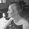 Shannen Doherty, atteinte d'un cancer, se rasant le crâne dans des photos dévoilées le 22 juillet 2016.