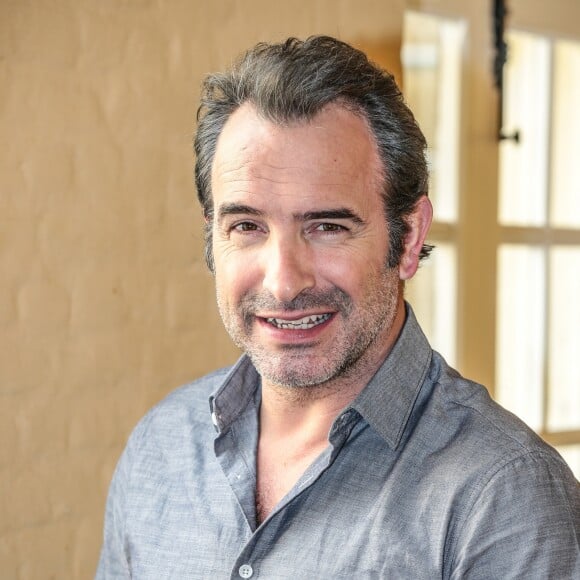 Jean Dujardin lors de la conférence de presse du film "Un homme à la hauteur" à l'hôtel Hermitage gantois à Lille, le 26 avril 2016. © Stéphane Vansteenkiste/Bestimage