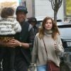 Ellen Pompeo se promène avec son mari Chris et leur fille Stella dans les rues de New York, le 12 novembre 2014