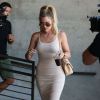 Khloe Kardashian à la sortie des studios Milk à Hollywood. Khloe porte une robe très moulante sans soutien gorge! Le 19 juillet 2016