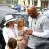 Lamar Odom et sa femme Khloé Kardashian avec Mason Disick et Penelope Disick arrivent à l'église de Agoura Hills pour la messe de Pâques à Hagoura Hills le 27 Mars 2016.