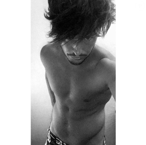 Rémi Notta des "Marseillais" torse nu sur Instagram, juillet 2016