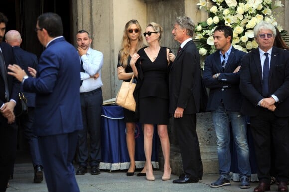 Beatrice Borromeo et sa mère Paola Marzotto aux obsèques de Marta Marzotto en l'église Sant'Angelo à Milan le 1er août 2016