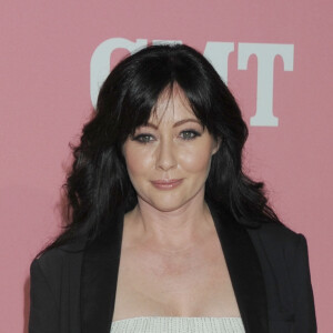 Shannen Doherty à la Premiere "Jennie Garth: A Little Bit Country" a Los Angeles Le 19 Avril 2012