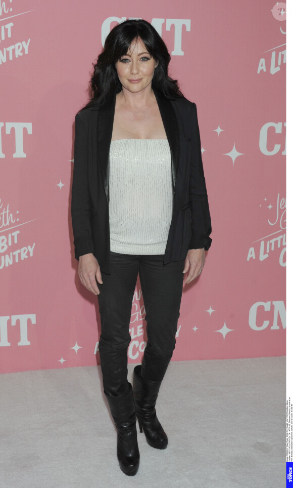 Shannen Doherty à la Premiere "Jennie Garth: A Little Bit Country" a Los Angeles Le 19 Avril 2012
