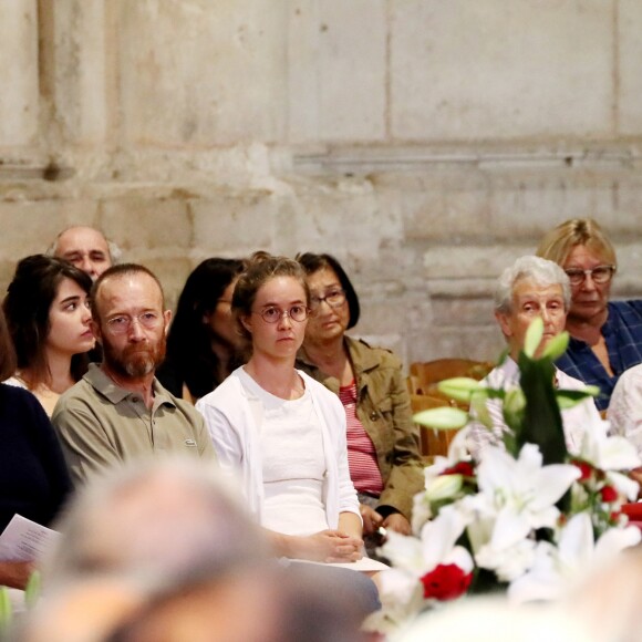 La famille et les proches - Obsèques de Joël Robuchon en la cathédrale Saint-Pierre de Poitiers le 17 août 2018. © Patrick Bernard / Bestimage  Funerals of chef Joel Robuchon in Poitiers, France on august 17th 201817/08/2018 - Poitiers