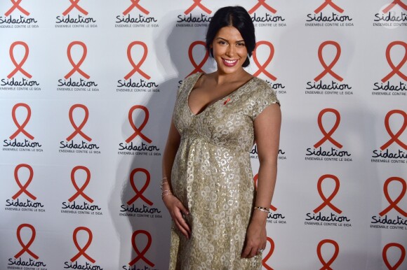 Ayem Nour enceinte - Soirée de lancement du Sidaction 2016 au Musée du Quai Branly à Paris le 7 mars 2016. © Giancarlo Gorassini/Bestimage