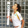 Photo d'Alessandra Ambrosio et la Torche Olympique à Rio de Janeiro. Le 5 août 2016.