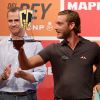 Pierre Casiraghi a reçu des mains du roi Felipe VI d'Espagne le trophée dans la catégorie propriétaire-armateur lors de la cérémonie de clôture de la 35e Copa del Rey MAPFRE, le 6 août 2016 à Palma de Majorque, dont il s'est classé 4e avec Malizia dans la catégorie GC32.