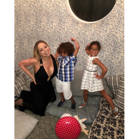 Mariah Carey et ses enfants Monroe et Morrocan au restaurant Au Fudge, l'établissement kid-friendly de Jessica Biel. Photo publiée sur Instagram, le 8 août 2016