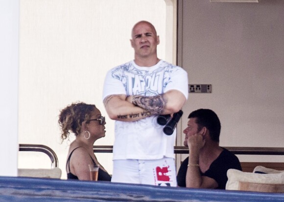 Mariah Carey avec ses enfants Monroe et Moroccan Cannon et son compagnon James Packer à bord du yacht Arctic P à Capri, Italie, le 6 juillet 2016.