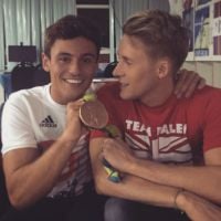 Rio 2016 : Médaillé, Tom Daley fête ça avec son fiancé Dustin Lance Black