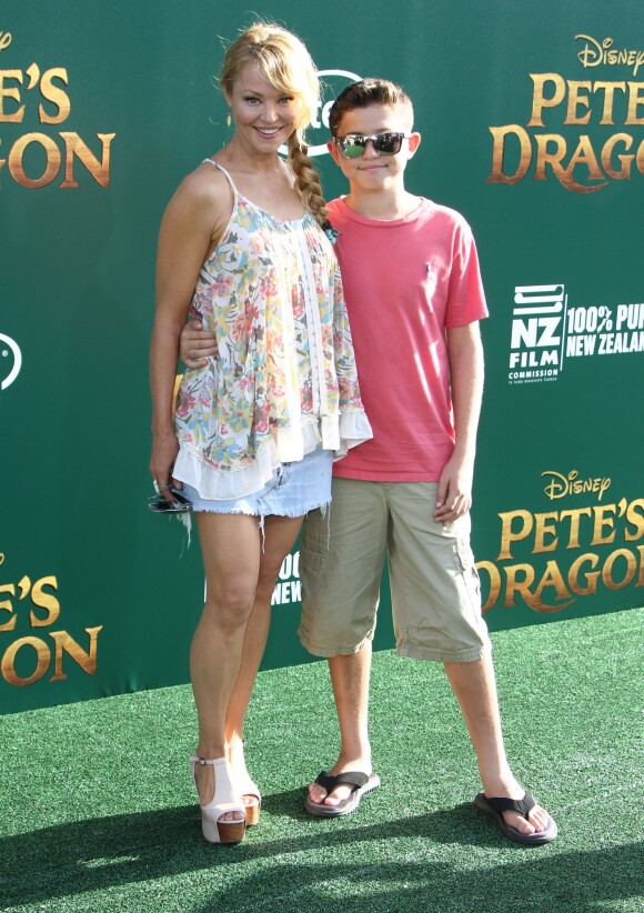 Charlotte Ross à la première de Pete's Dragon au théâtre El Capitan à Hollywood, le 8 août 2016