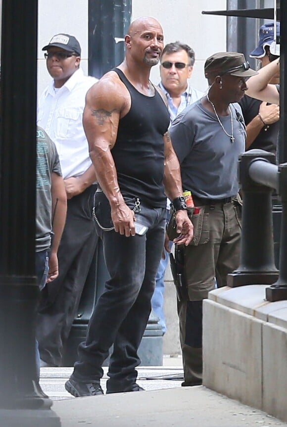 Dwayne Johnson (The Rock) sur le tournage de "Fast & Furious 8" à Atlanta, le 12 juillet 2016.