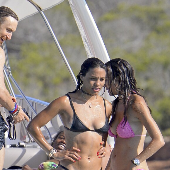 Exclusif - David Guetta et sa compagne Jessica Ledon en vacances à Ibiza, le 28 juillet 2016