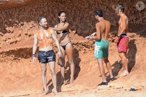 Exclusif - David Guetta et sa compagne Jessica Ledon en vacances à Ibiza, le 28 juillet 2016