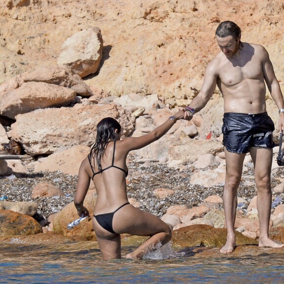 Exclusif - David Guetta et sa compagne Jessica Ledon en vacances à Ibiza, le 28 juillet 2016