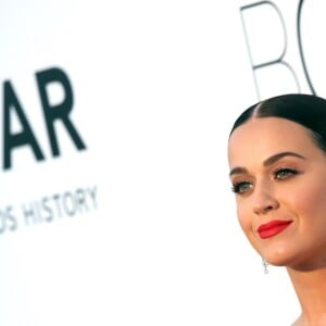 Katy Perry - Photocall de la soirée "23th edition of AmfAR's Cinema Against AIDS" Gala à l'hôtel de l'Eden Roc au Cap d'Antibes, le 19 mai 2016, lors du 69 ème Festival International du Film de Cannes.