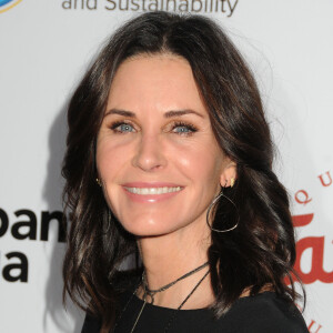 Courteney Cox - People à la soirée "2016 UCLA Institute of the Environment and Sustainability Gala" à Beverly Hills. Le 24 mars 2016 © Byron Purvis / Zuma Press / Bestimage