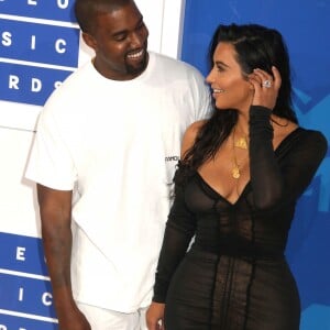 Kim Kardashian et son mari Kanye West - Photocall des MTV Video Music Awards 2016 au Madison Square Garden à New York. Le 28 août 2016