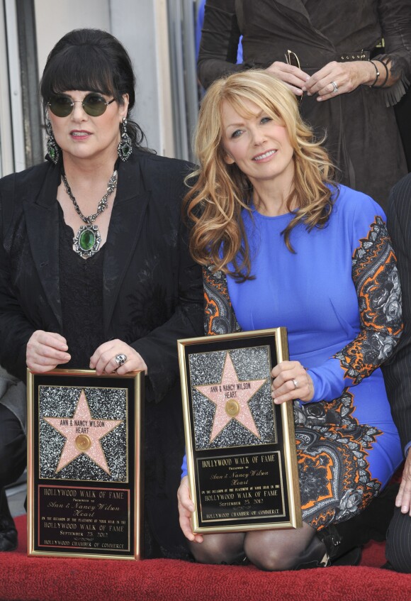 Ann Wilson et Nancy Wilson sur le Hollywood Walk of Fame à Los Angeles, le 25 septembre 2012