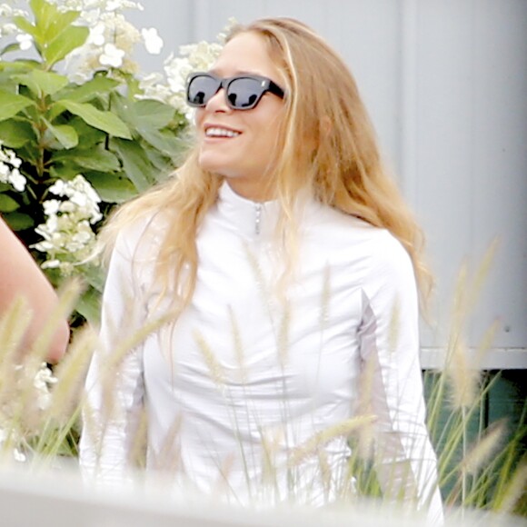 Mary-Kate Olsen participe au jumping "Hampton Classic Horse Show " sous les yeux de son mari Olivier Sarkozy à Bridgehampton près de New York le 1er septembre 2016. Elle a monté deux chevaux différents prénommés "Feu d'Amour" et "WKD Tokyo".