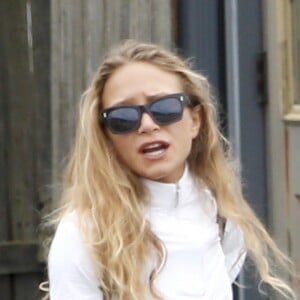 Mary-Kate Olsen participe au jumping "Hampton Classic Horse Show " sous les yeux de son mari Olivier Sarkozy à Bridgehampton près de New York le 1er septembre 2016. Elle a monté deux chevaux différents prénommés "Feu d'Amour" et "WKD Tokyo".