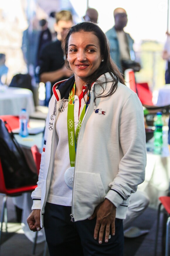 Sarah Ourahmoune - Conférence de presse et photocall avec les athlètes français de retour des Jeux Olympiques de Rio à l'hôtel Pullman face a la Tour Eiffel à Paris le 23 août 2016 © Jean-René Santini / Bestimage