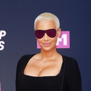 Amber Rose lors de la remise des prix "The 2016 VH1 Hip Hop Honors: All Hail The Queens" à New York, le 11 juillet 2016.  Amber Rose at The 2016 VH1 Hip Hop Honors: All Hail The Queens, in New York on July 11 2016.11/07/2016 - New York