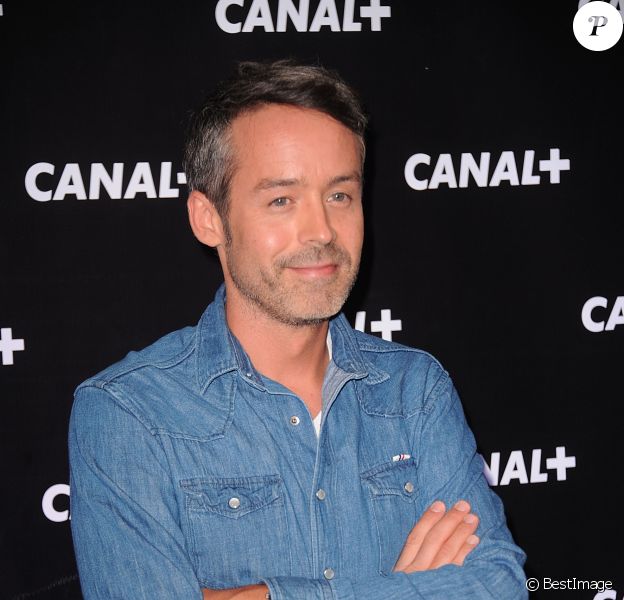 Yann Barthès et l'équipe du 'Petit Journal' lors de la soiree de rentrée Canal plus organisée à Paris, le 28 aout 2013