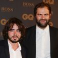 Eric Metzger et Quentin Margot - Photocall de la cérémonie des "GQ 2015, Les Hommes de l'Année" au Shangri-La Hotel à Paris, le 25 janvier 2016. © Denis Guignebourg/Bestimage