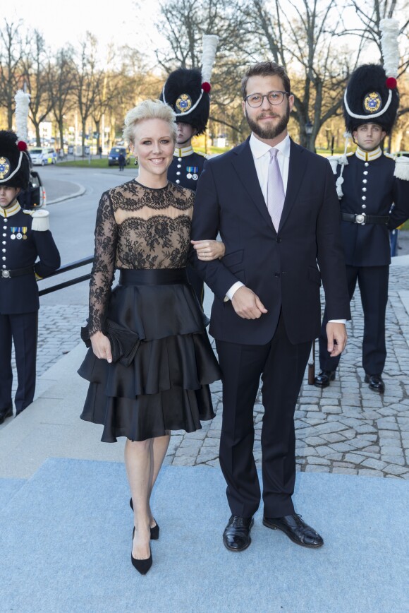 Victor Magnuson, cousin du prince Carl Philip de Suède ici avec sa femme Frida Bergström au concert pour le 70e anniversaire du roi Carl XVI Gustaf de Suède le 29 avril 2016, a été désigné parrain du prince Alexander, baptisé le 9 septembre 2016.