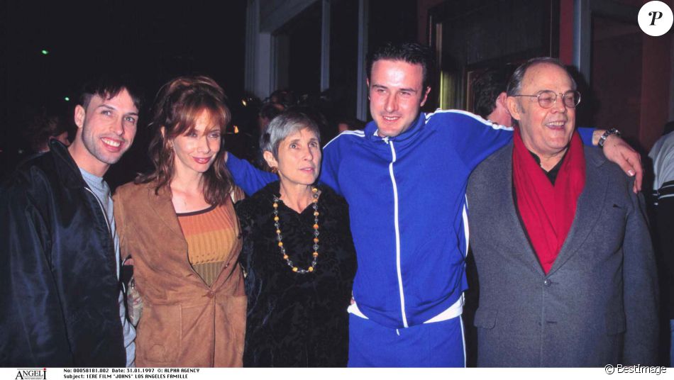 Alexis Arquette Rosanna Arquette Et David Arquette Avec Leurs Parents Marti Et Lewis En Janvier 1997 A Hollywood Lors D Une Avant Premiere L Actrice Transgenr Purepeople