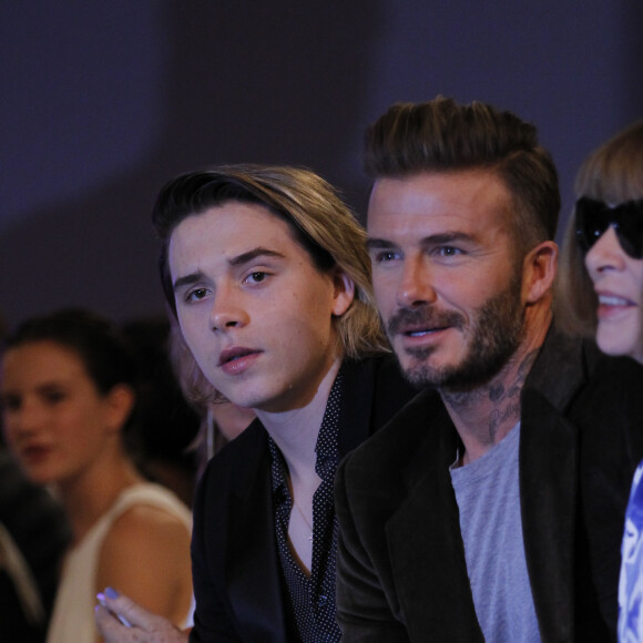 Suzy Menkes, Brooklyn Beckham, David Beckham, Anna Wintour et Bee Shaffer - Défilé Victoria Beckham (collection printemps-été 2017) au Cipriani 25 Broadway. New York, le 11 septembre 2016.