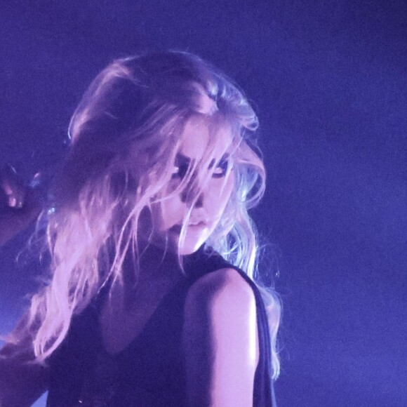 Taylor Momsen et son groupe The Pretty Reckless en concert au Vogue Theater à Vancouver. Le 5 octobre 2014