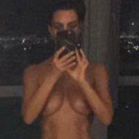 Kim Kardashian, accro à son nouveau corps : Nue sur Snapchat, elle est sublime